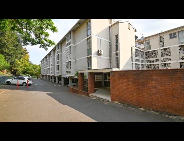 1.5 BEDROOM APARTMENT SOLD IN DAWNCLIFFE